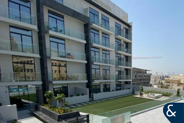 Fully Furnished | Vacant | Luxury Studio